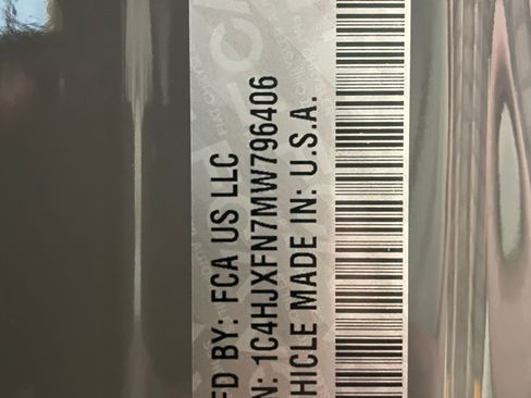 Used 2021 Jeep Wrangler Unlimited Rubicon AWD/4WD image 10