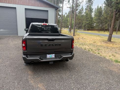 Used 2026 RAM 1500 Laramie w/ Night Edition AWD/4WD image 4