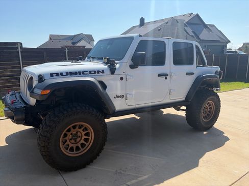 Used 2021 Jeep Wrangler Unlimited Rubicon w/ LED Lighting Group AWD/4WD image 9