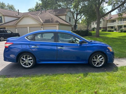 Used 2013 Nissan Sentra SR w/ Driver Pkg FWD image 2