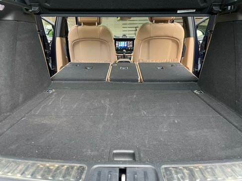 Used 2023 Porsche Macan Sport Edition image 19