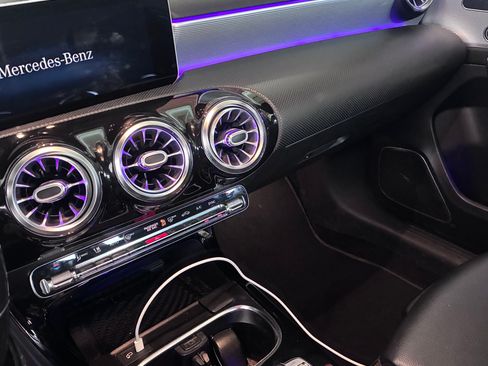 Used 2019 Mercedes-Benz A 220 4MATIC image 11