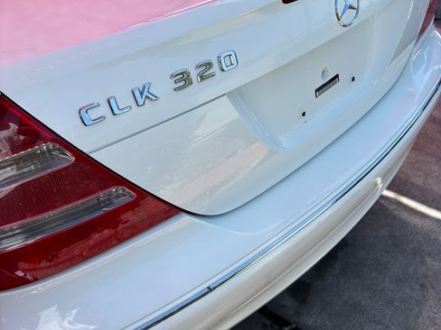 Used 2004 Mercedes-Benz CLK 320 Coupe image 8