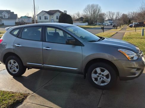 Used 2012 Nissan Rogue S image 2