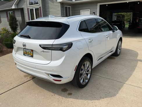 Used 2023 Buick Envision Avenir AWD/4WD image 10