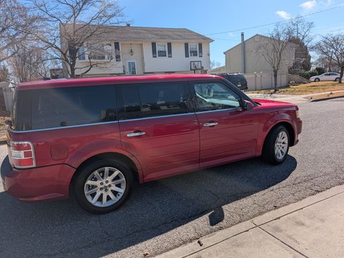 Used 2010 Ford Flex SEL image 6