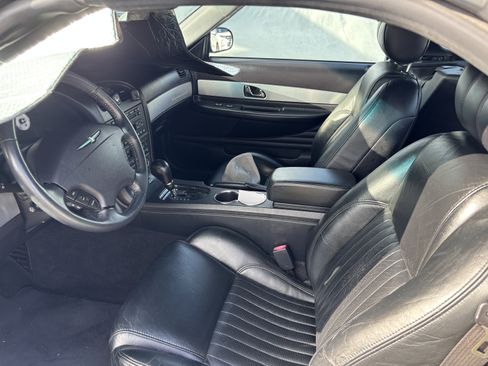 Used 2004 Ford Thunderbird image 15