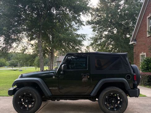 Used 2011 Jeep Wrangler Sport AWD/4WD image 2