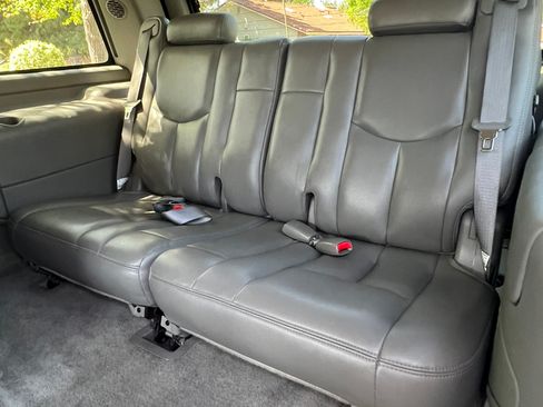 Used 2004 Chevrolet Tahoe LT w/ LT Preferred Equipment Group image 14