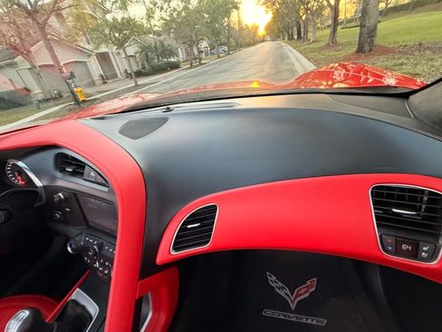 Used 2015 Chevrolet Corvette Stingray Z51 Convertible 2D w/ 3LT Preferred Equipment Group image 10