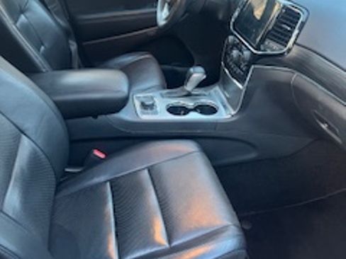 Used 2020 Jeep Grand Cherokee Limited w/ Luxury Group II image 10