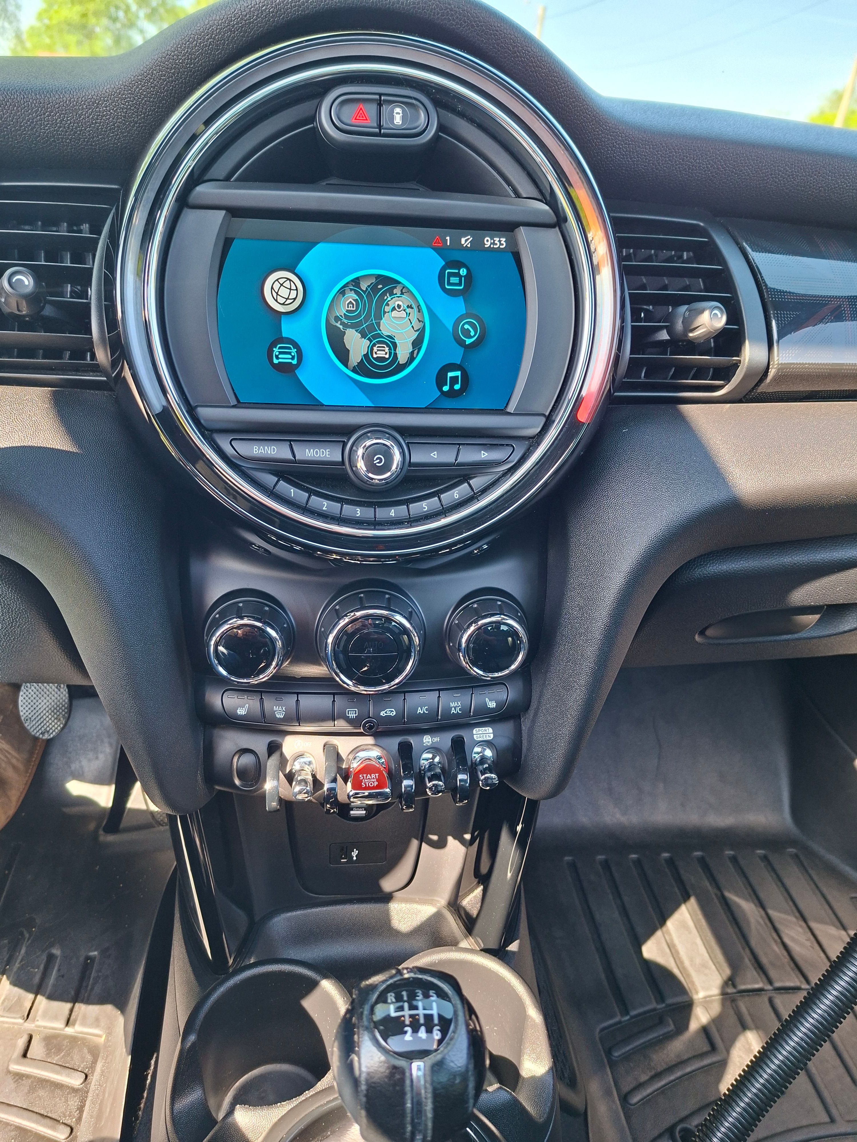 Used 2019 MINI Cooper S w/ Storage Package FWD image 4