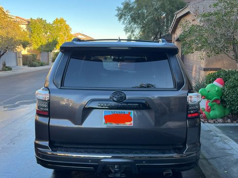 Used 2019 Toyota 4Runner Limited image 6