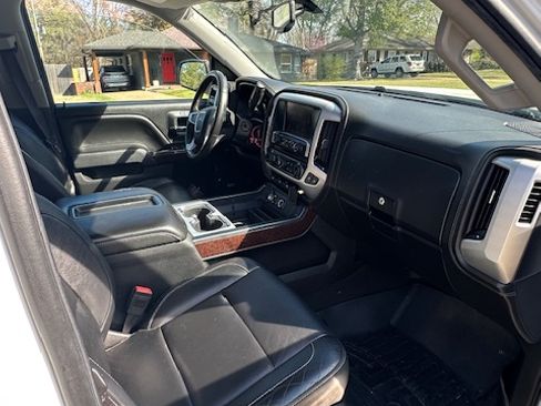 Used 2015 GMC Sierra 1500 SLT w/ SLT Crew Cab Value Package image 8