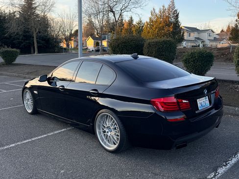 Used 2011 BMW 550i Sedan image 1