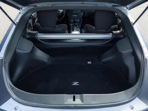 Used 2016 Nissan 370Z Coupe image 21