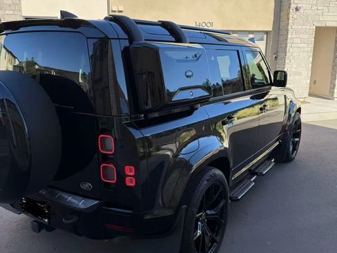 Used 2022 Land Rover Defender 110 X-Dynamic HSE image 7