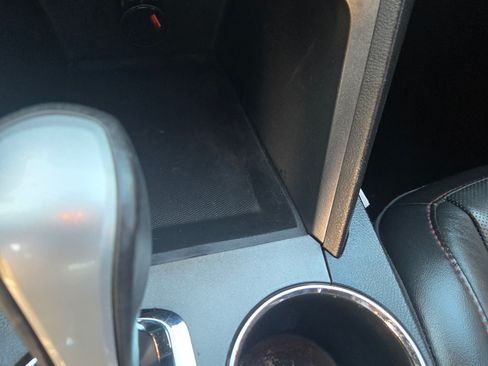 Used 2013 GMC Terrain SLT image 9