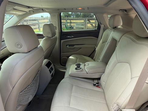 Used 2012 Cadillac SRX Luxury FWD image 6
