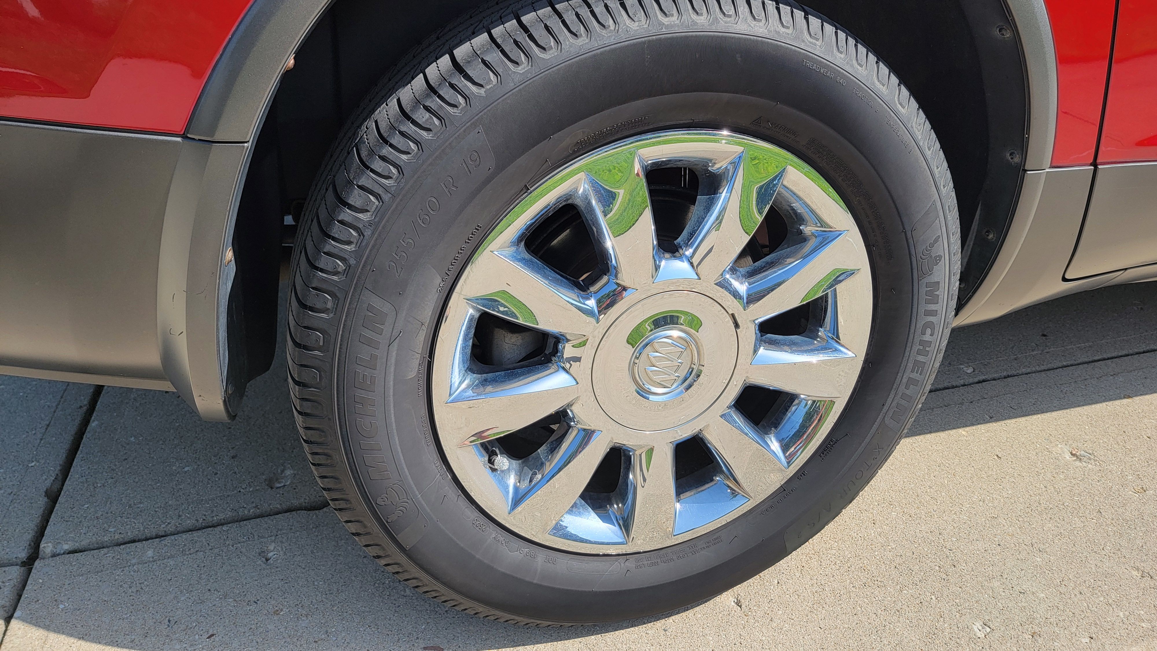 Used 2012 Buick Enclave Leather FWD image 24