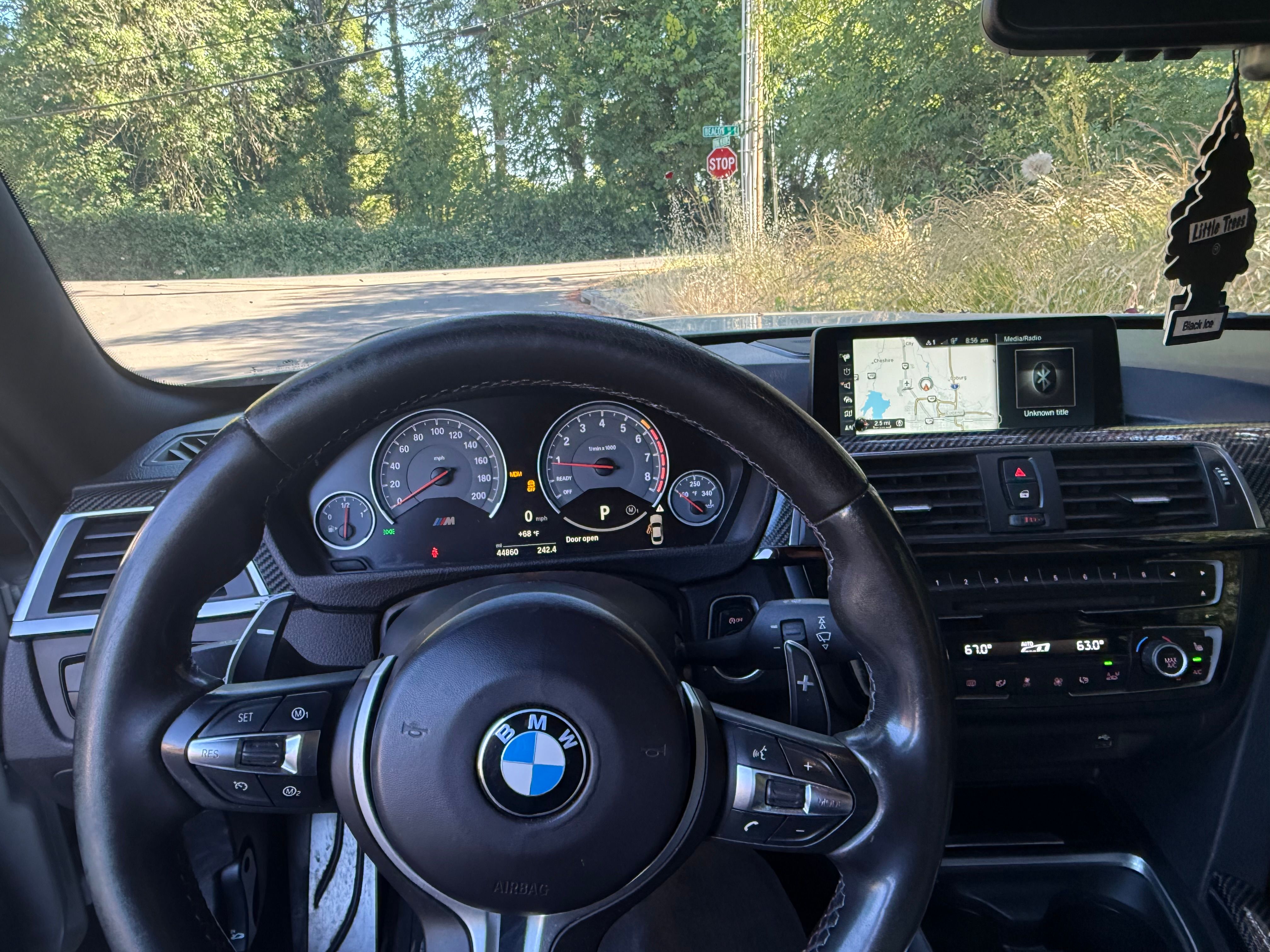 Used 2017 BMW M4 Coupe RWD image 4