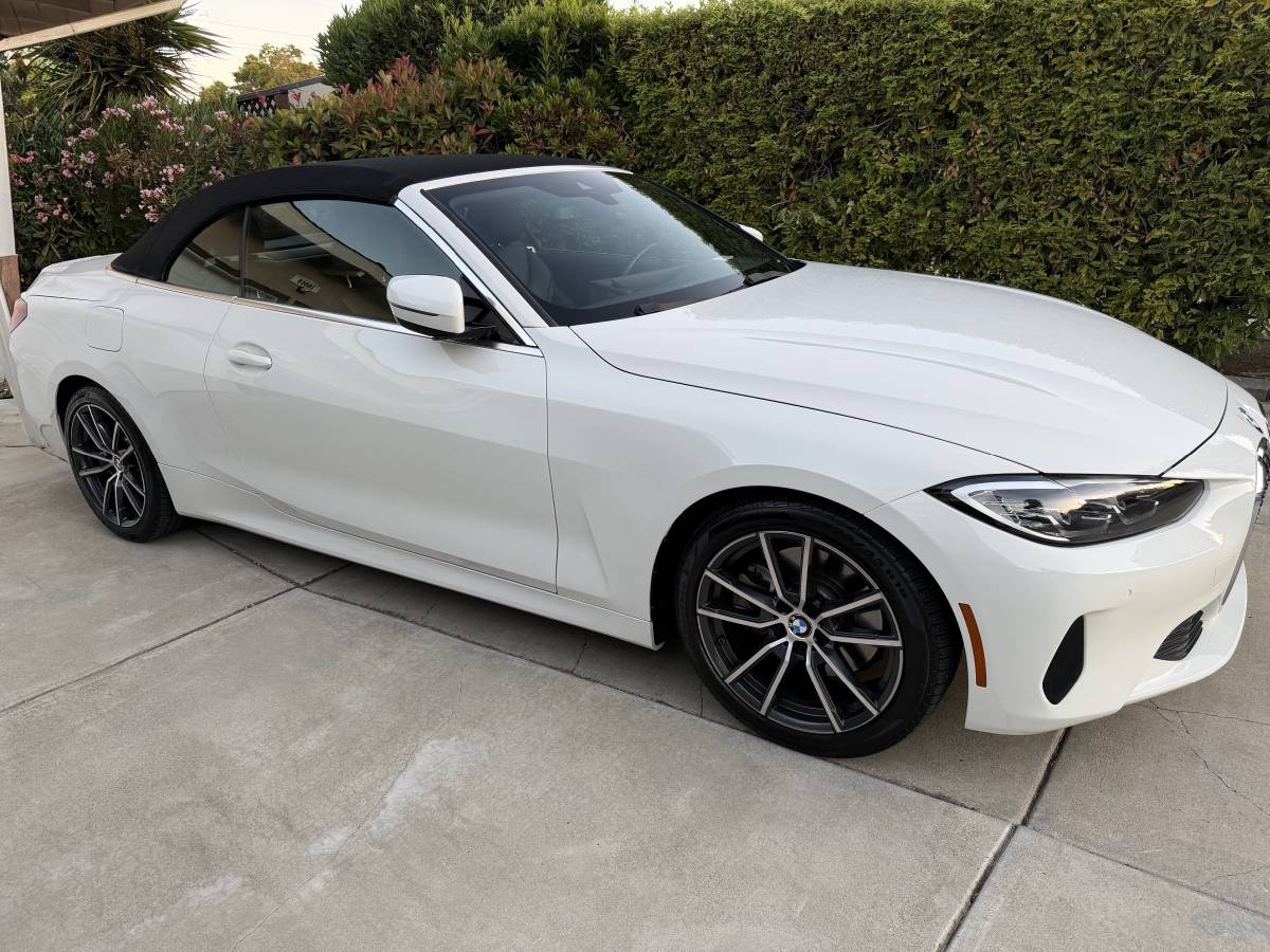 Used 2024 BMW 430i Convertible RWD image 2