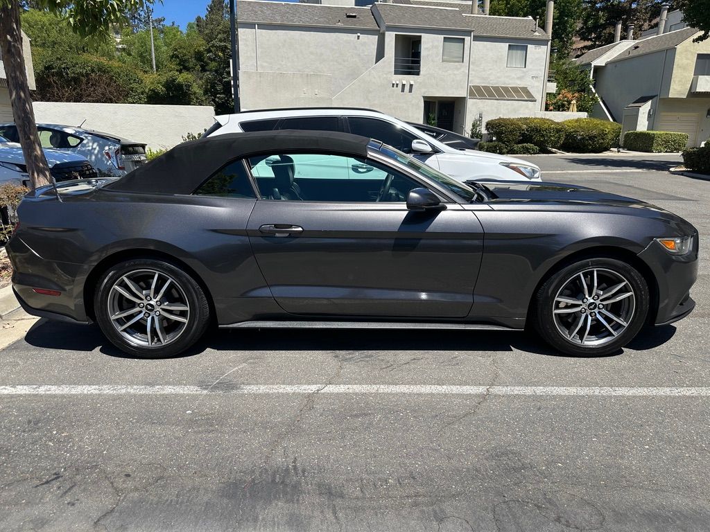 Used 2015 Ford Mustang Premium RWD image 1