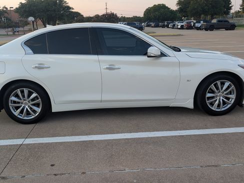 Used 2015 INFINITI Q50 Premium w/ Navigation Package RWD image 2