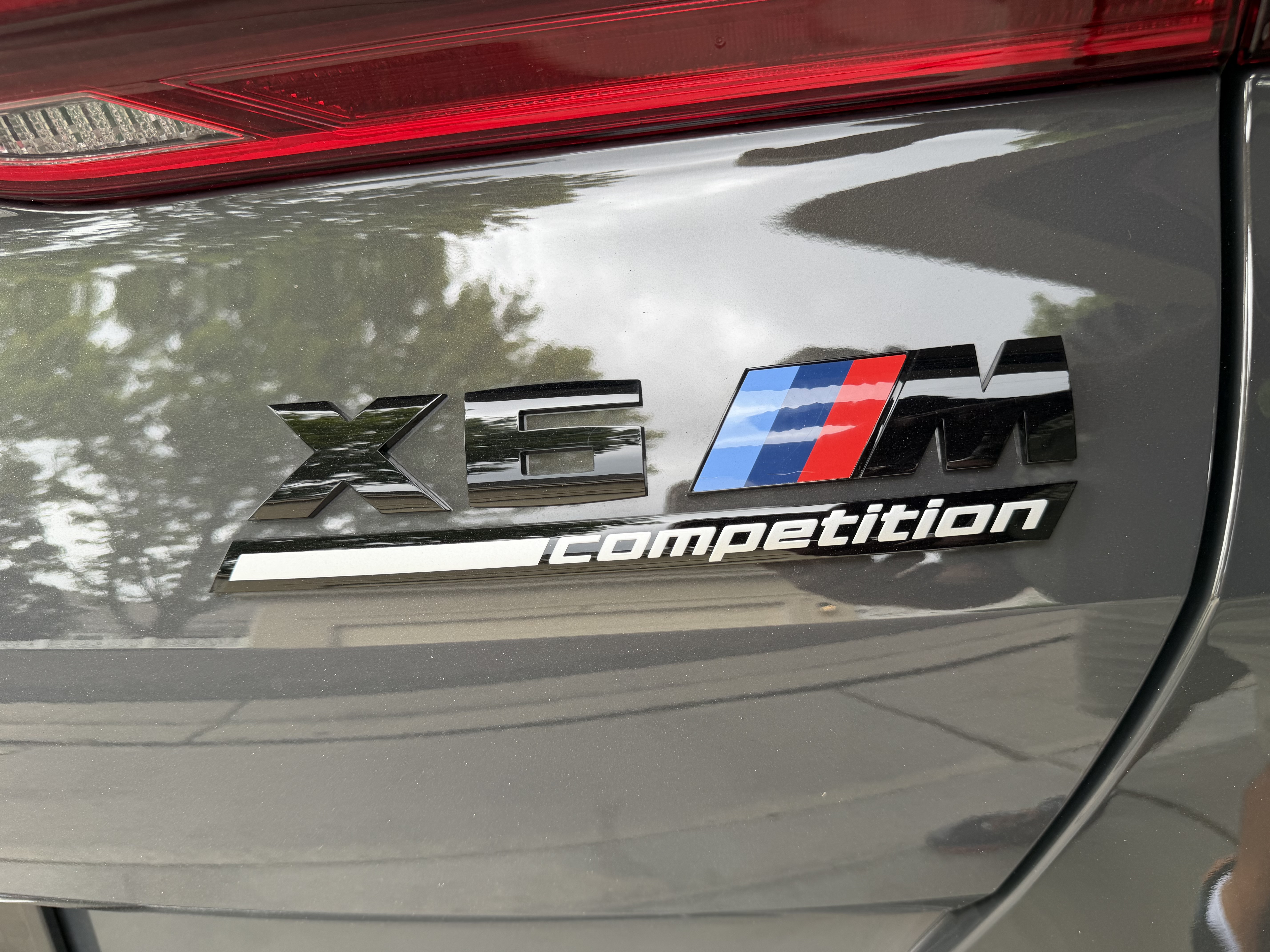 Used 2026 BMW X6 M Competition w/ Executive Package AWD/4WD image 4