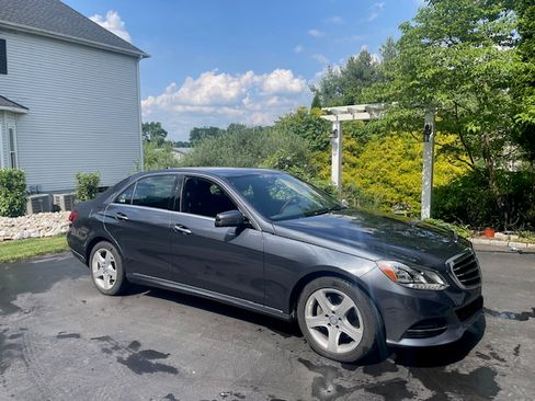 Used 2014 Mercedes-Benz E 350 4MATIC Sedan image 11