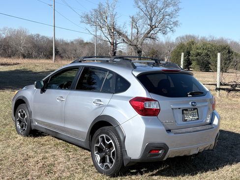 Used 2015 Subaru Crosstrek 2.0i Limited w/ Popular Package #1 image 4