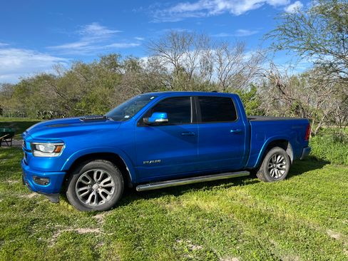 Used 2020 RAM 1500 Laramie w/ Sport Appearance Package image 6