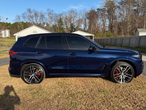 Used 2024 BMW X5 M60i image 2