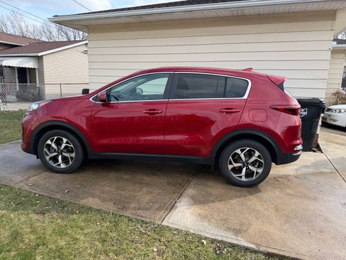 Used 2020 Kia Sportage LX image 1