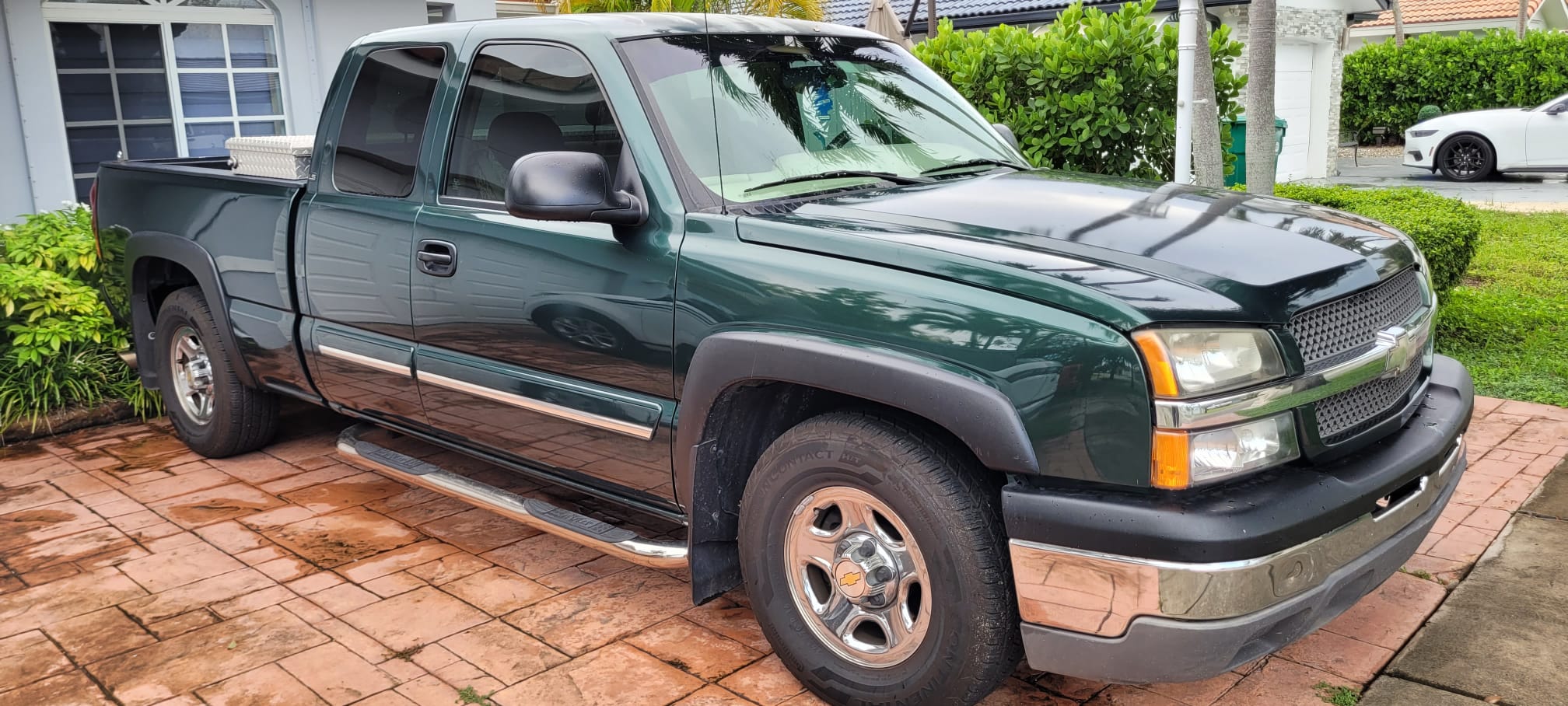 Used 2004 Chevrolet Silverado 1500 LS RWD image 1