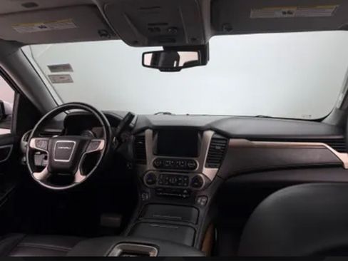 Used 2020 GMC Yukon XL Denali image 10