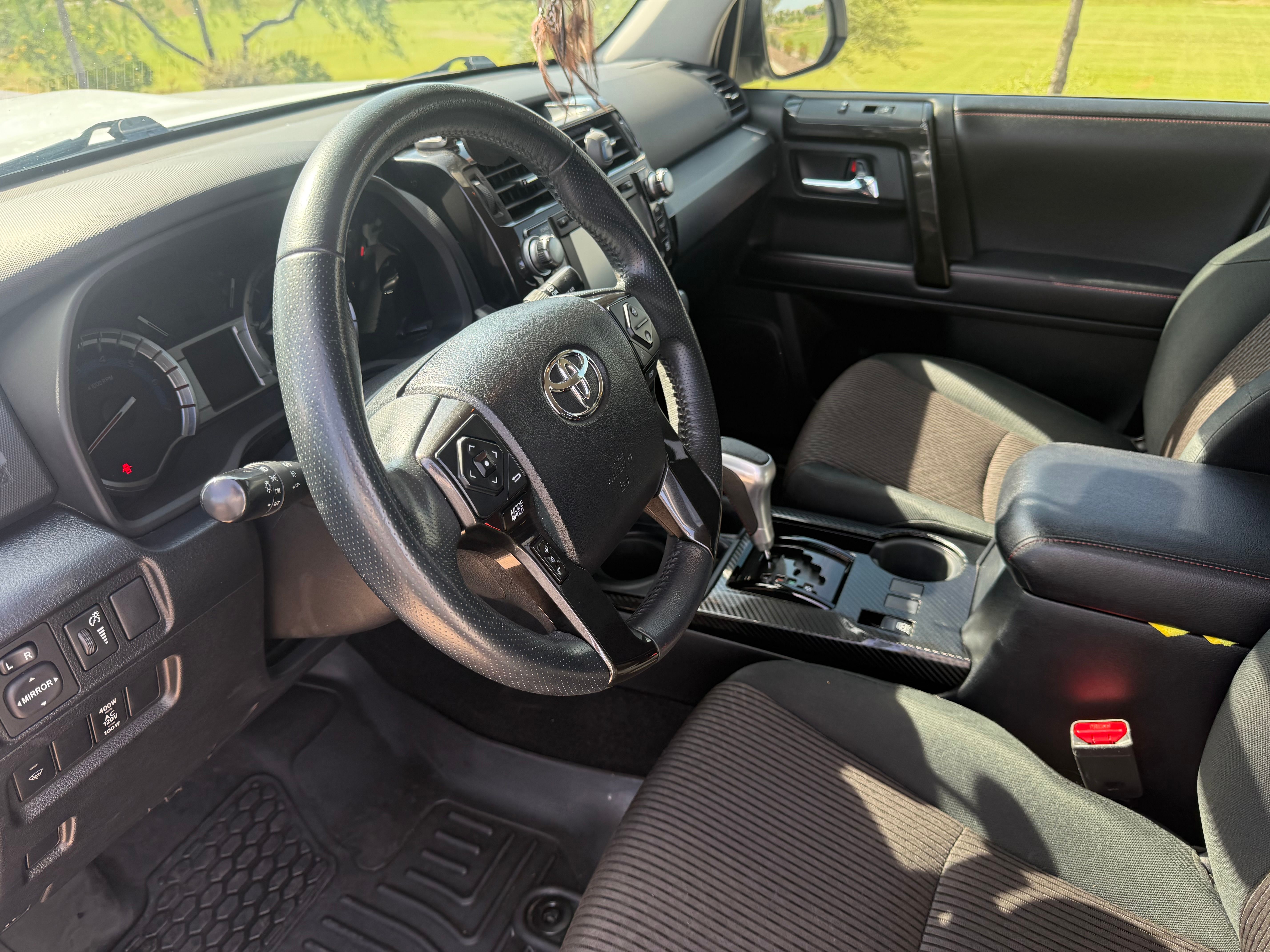 Used 2018 Toyota 4Runner TRD Off-Road AWD/4WD image 17