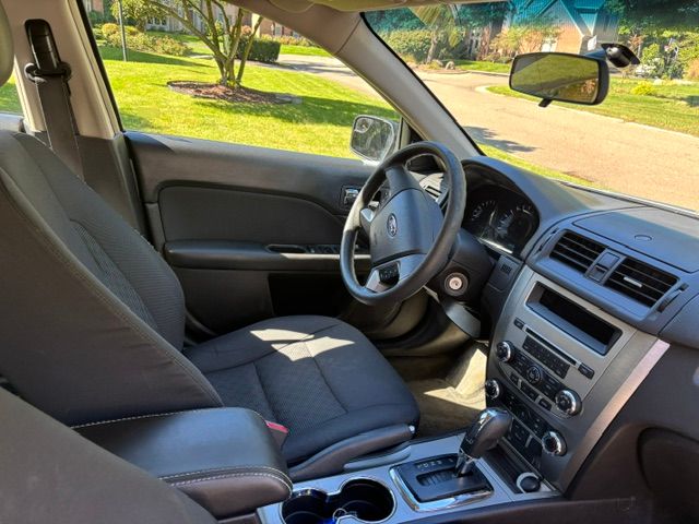 Used 2012 Ford Fusion SE FWD image 6