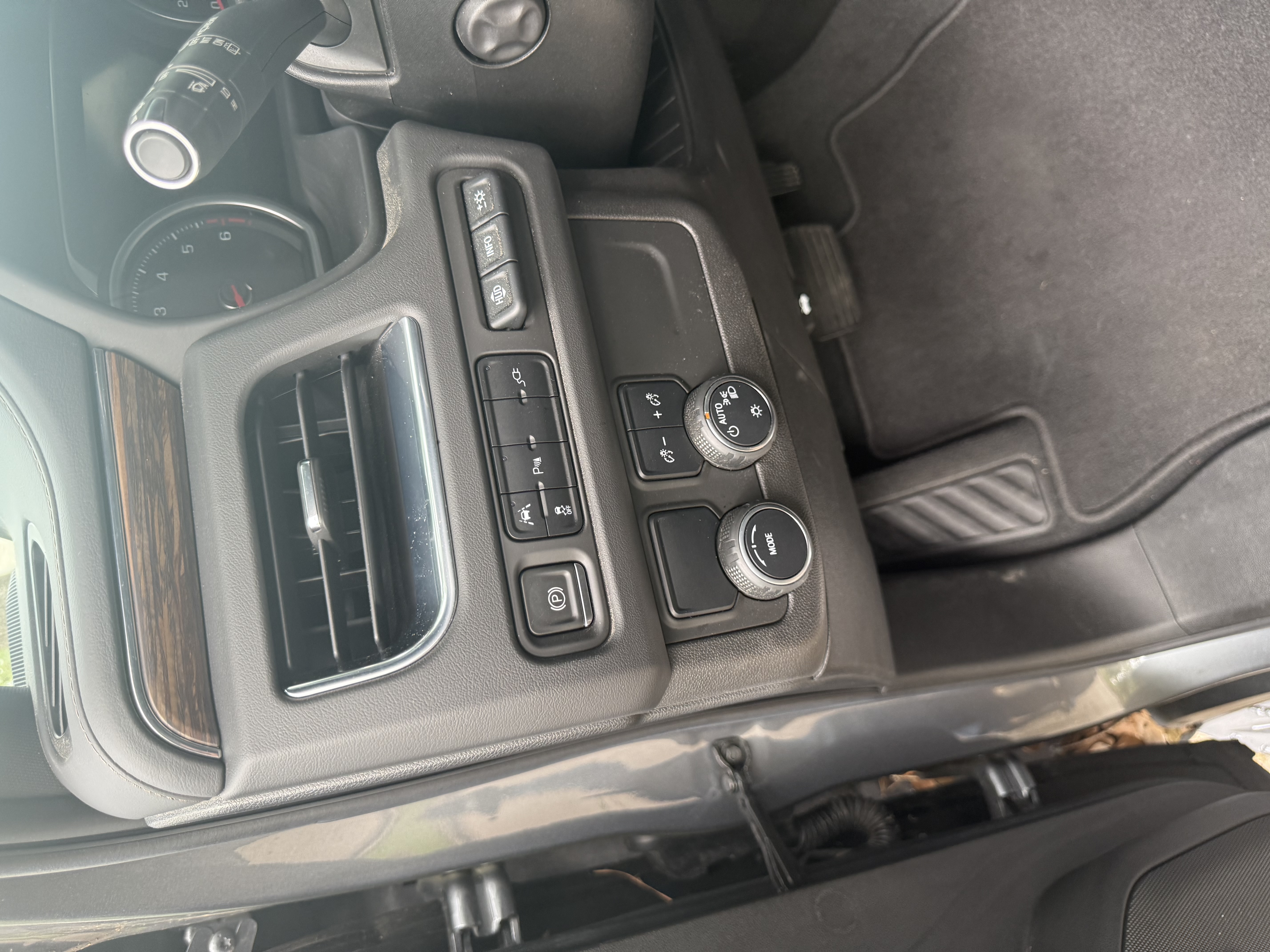 Used 2021 Chevrolet Tahoe High Country RWD image 29