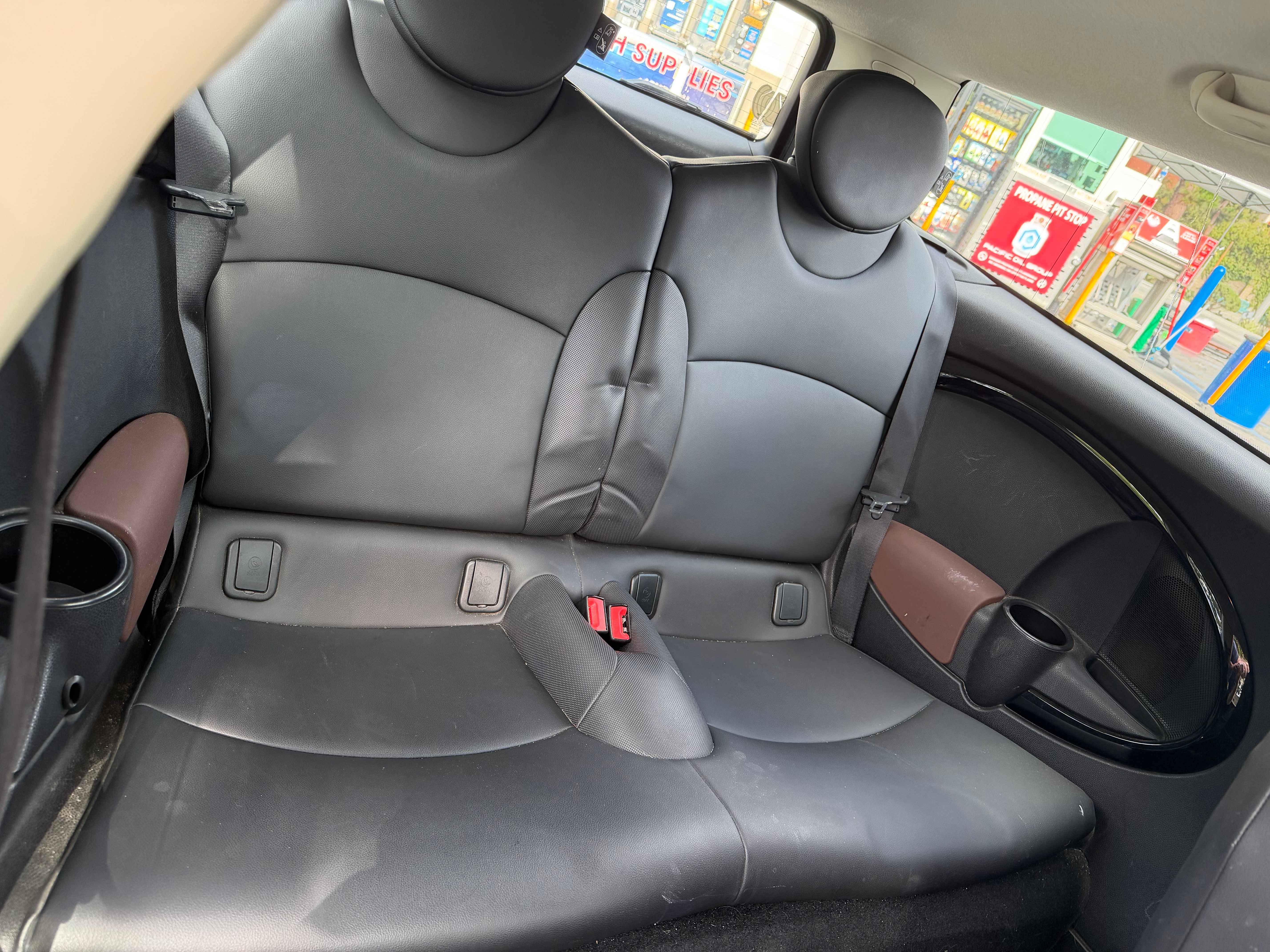 Used 2012 MINI Cooper Clubman FWD image 11