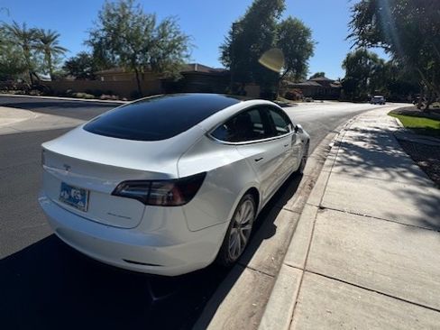 Used 2020 Tesla Model 3 Long Range image 5