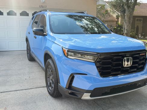 Used 2024 Honda Pilot TrailSport image 10