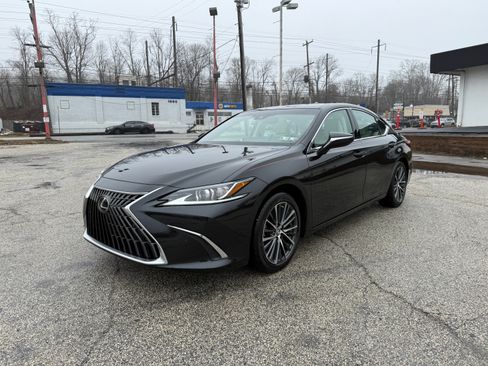 Used 2022 Lexus ES 350 w/ Premium Package image 4