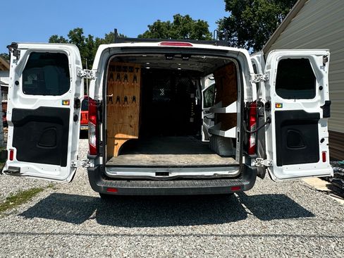 Used 2018 Ford Transit 250 130 Low Roof w/ Exterior Upgrade Package image 9