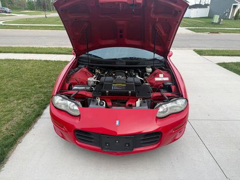 Used 2002 Chevrolet Camaro Z28 w/ Preferred Equipment Group 2 RWD image 31