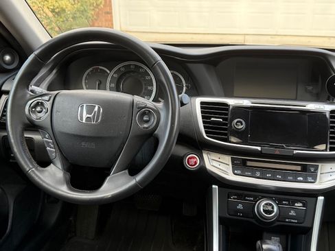 Used 2015 Honda Accord EX-L image 19