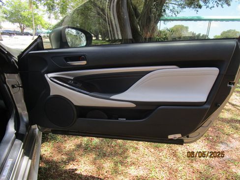 Used 2016 Lexus RC 200t w/ Accessory Package 2 RWD image 8