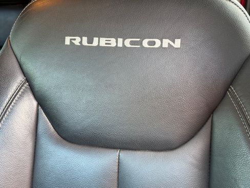 Used 2016 Jeep Wrangler Unlimited Rubicon image 16