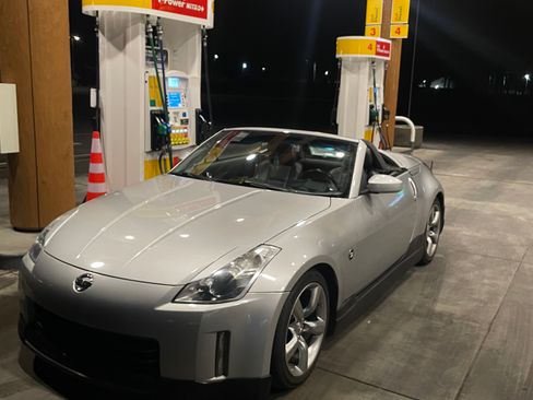 Used 2006 Nissan 350Z Touring image 5