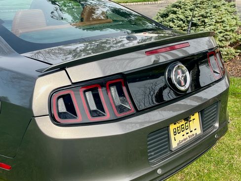 Used 2014 Ford Mustang Premium w/ Comfort Package image 10